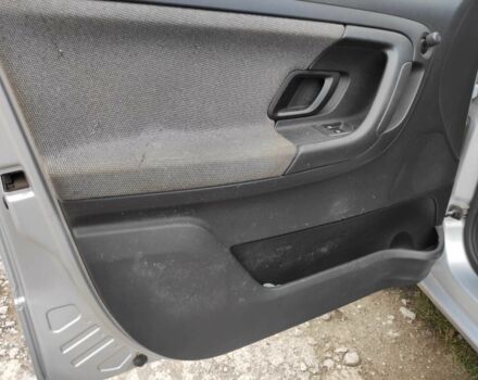 Сірий Шкода Фабія, об'ємом двигуна 1.6 л та пробігом 298 тис. км за 2000 $, фото 17 на Automoto.ua