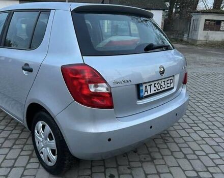 Сірий Шкода Фабія, об'ємом двигуна 1.39 л та пробігом 191 тис. км за 5500 $, фото 4 на Automoto.ua