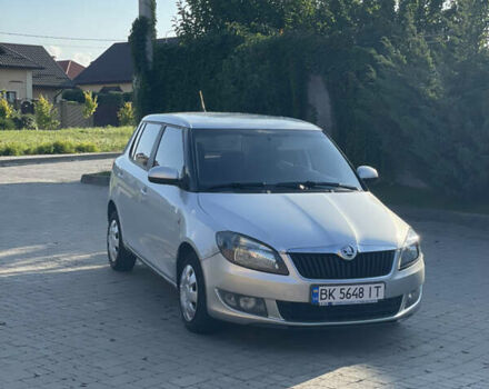 Серый Шкода Фабия, объемом двигателя 1.39 л и пробегом 236 тыс. км за 4700 $, фото 4 на Automoto.ua