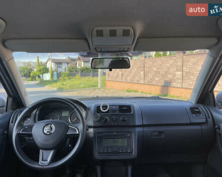 Серый Шкода Фабия, объемом двигателя 1.39 л и пробегом 236 тыс. км за 4700 $, фото 15 на Automoto.ua