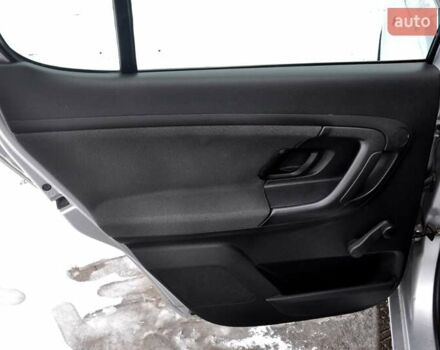 Серый Шкода Фабия, объемом двигателя 1.39 л и пробегом 258 тыс. км за 4999 $, фото 15 на Automoto.ua