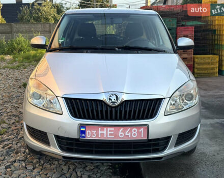 Сірий Шкода Фабія, об'ємом двигуна 1.2 л та пробігом 196 тис. км за 6000 $, фото 1 на Automoto.ua