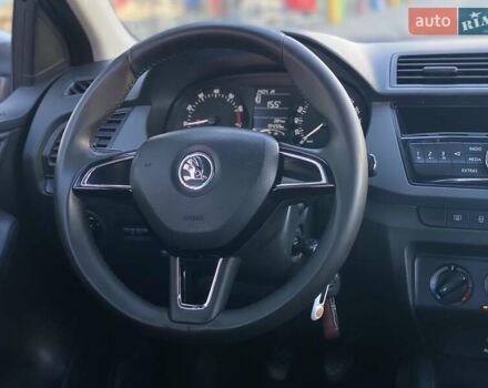 Шкода Фабия 2015 в Киеве на Automoto.ua Серый Шкода Фабия, объемом двигателя 1 л и пробегом 194 тыс. км за 6490 $, фото 10 на Automoto.ua