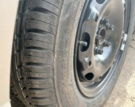 Серый Шкода Фабия, объемом двигателя 1 л и пробегом 138 тыс. км за 6750 $, фото 5 на Automoto.ua