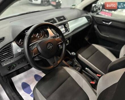 Серый Шкода Фабия, объемом двигателя 1.42 л и пробегом 167 тыс. км за 7999 $, фото 10 на Automoto.ua