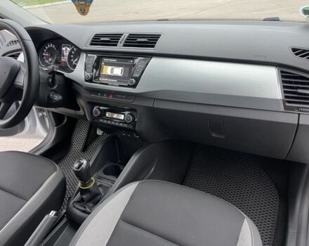 Серый Шкода Фабия, объемом двигателя 1.4 л и пробегом 167 тыс. км за 8300 $, фото 10 на Automoto.ua