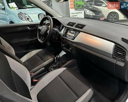 Серый Шкода Фабия, объемом двигателя 1.42 л и пробегом 167 тыс. км за 7999 $, фото 17 на Automoto.ua