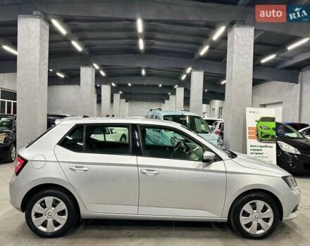 Серый Шкода Фабия, объемом двигателя 1.42 л и пробегом 167 тыс. км за 7999 $, фото 7 на Automoto.ua