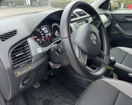 Серый Шкода Фабия, объемом двигателя 1.4 л и пробегом 167 тыс. км за 8300 $, фото 8 на Automoto.ua