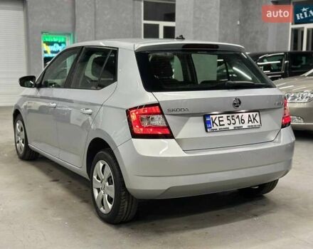 Серый Шкода Фабия, объемом двигателя 1.42 л и пробегом 167 тыс. км за 7999 $, фото 4 на Automoto.ua
