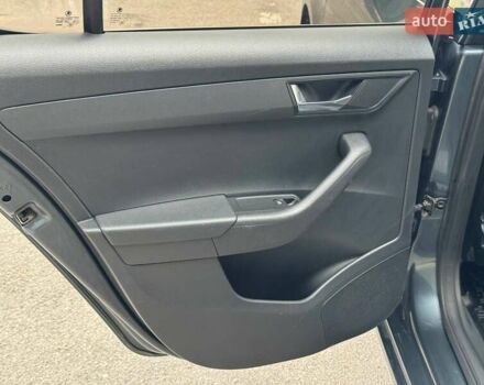 Шкода Фабия 2018 в Харькове на Automoto.ua Серый Шкода Фабия, объемом двигателя 1 л и пробегом 199 тыс. км за 6999 $, фото 26 на Automoto.ua