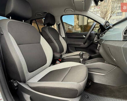 Шкода Фабия 2018 в Бердичеве на Automoto.ua Серый Шкода Фабия, объемом двигателя 1.4 л и пробегом 210 тыс. км за 8500 $, фото 23 на Automoto.ua