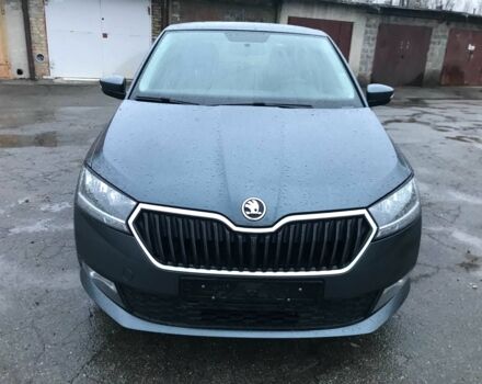 Серый Шкода Фабия, объемом двигателя 1 л и пробегом 167 тыс. км за 10500 $, фото 1 на Automoto.ua