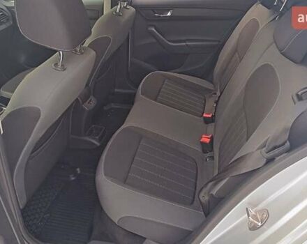 Серый Шкода Фабия, объемом двигателя 1 л и пробегом 54 тыс. км за 13934 $, фото 11 на Automoto.ua