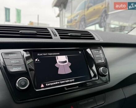 Серый Шкода Фабия, объемом двигателя 1 л и пробегом 91 тыс. км за 12900 $, фото 26 на Automoto.ua