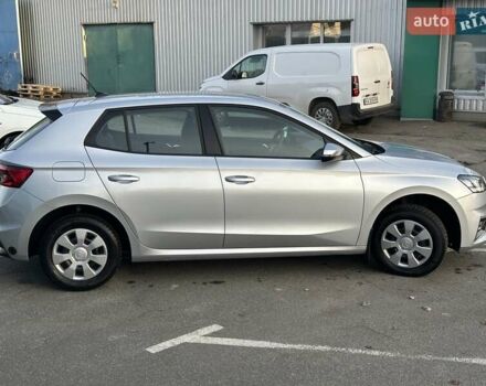 Серый Шкода Фабия, объемом двигателя 1 л и пробегом 61 тыс. км за 13990 $, фото 5 на Automoto.ua