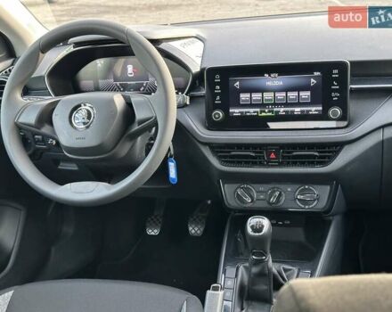 Серый Шкода Фабия, объемом двигателя 1 л и пробегом 61 тыс. км за 13990 $, фото 33 на Automoto.ua