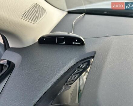 Серый Шкода Фабия, объемом двигателя 1 л и пробегом 61 тыс. км за 13990 $, фото 25 на Automoto.ua