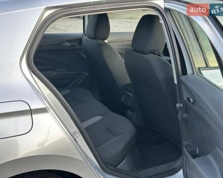 Серый Шкода Фабия, объемом двигателя 1 л и пробегом 61 тыс. км за 13990 $, фото 30 на Automoto.ua