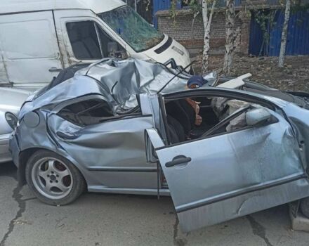 Сірий Шкода Фабія, об'ємом двигуна 1.4 л та пробігом 800 тис. км за 969 $, фото 2 на Automoto.ua