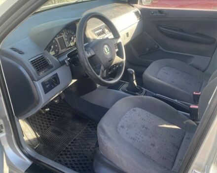 Серый Шкода Фабия, объемом двигателя 1.4 л и пробегом 3 тыс. км за 1543 $, фото 6 на Automoto.ua