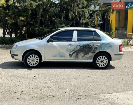 Сірий Шкода Фабія, об'ємом двигуна 1.39 л та пробігом 134 тис. км за 4400 $, фото 3 на Automoto.ua