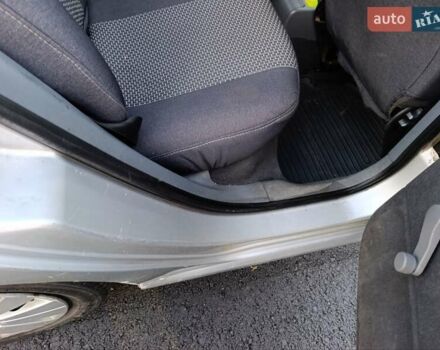 Серый Шкода Фабия, объемом двигателя 1.4 л и пробегом 288 тыс. км за 2000 $, фото 5 на Automoto.ua