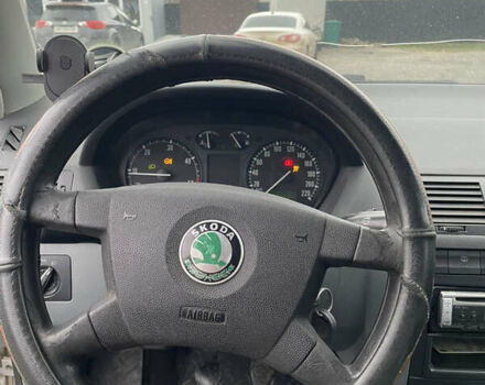 Серый Шкода Фабия, объемом двигателя 1.9 л и пробегом 450 тыс. км за 2600 $, фото 17 на Automoto.ua
