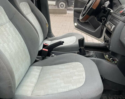 Серый Шкода Фабия, объемом двигателя 1.9 л и пробегом 450 тыс. км за 2600 $, фото 25 на Automoto.ua