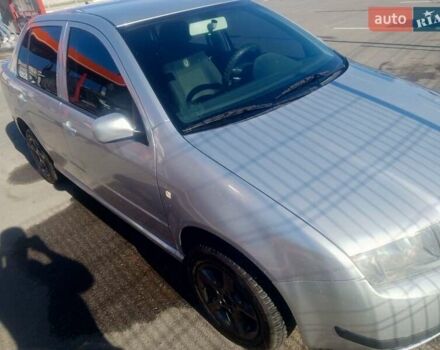 Серый Шкода Фабия, объемом двигателя 1.4 л и пробегом 179 тыс. км за 4000 $, фото 6 на Automoto.ua