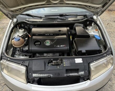 Серый Шкода Фабия, объемом двигателя 1.4 л и пробегом 215 тыс. км за 3300 $, фото 7 на Automoto.ua