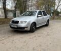 Серый Шкода Фабия, объемом двигателя 1.4 л и пробегом 215 тыс. км за 3300 $, фото 1 на Automoto.ua