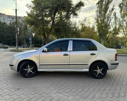 Серый Шкода Фабия, объемом двигателя 1.4 л и пробегом 229 тыс. км за 3700 $, фото 3 на Automoto.ua