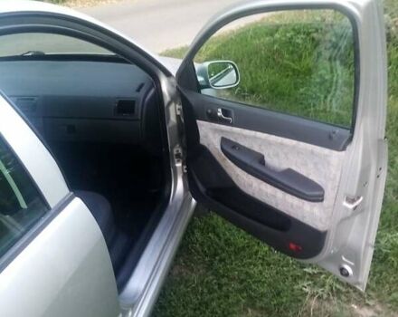 Серый Шкода Фабия, объемом двигателя 1.39 л и пробегом 226 тыс. км за 3550 $, фото 1 на Automoto.ua