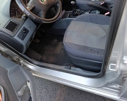 Серый Шкода Фабия, объемом двигателя 1.4 л и пробегом 288 тыс. км за 1888 $, фото 15 на Automoto.ua