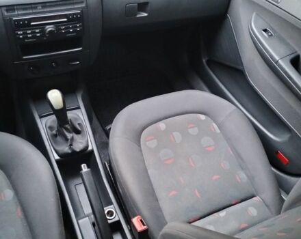 Серый Шкода Фабия, объемом двигателя 1.4 л и пробегом 215 тыс. км за 3600 $, фото 12 на Automoto.ua