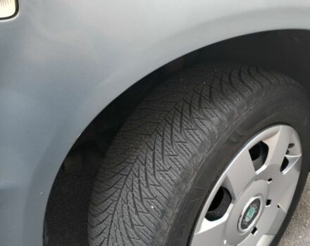 Серый Шкода Фабия, объемом двигателя 1.4 л и пробегом 215 тыс. км за 3600 $, фото 16 на Automoto.ua