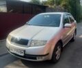 Сірий Шкода Фабія, об'ємом двигуна 1.39 л та пробігом 220 тис. км за 3200 $, фото 1 на Automoto.ua
