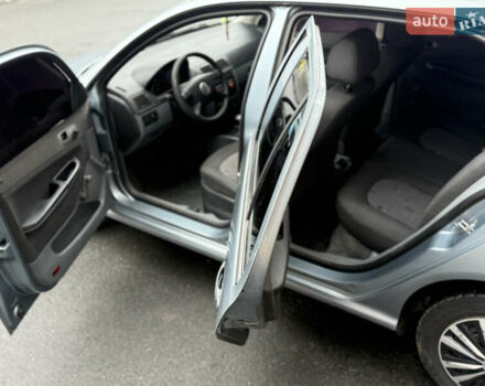 Сірий Шкода Фабія, об'ємом двигуна 1.2 л та пробігом 170 тис. км за 3000 $, фото 7 на Automoto.ua