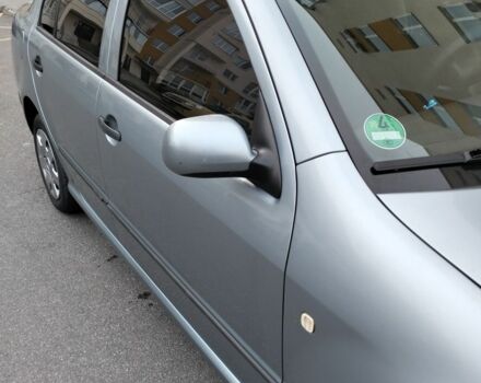 Серый Шкода Фабия, объемом двигателя 1.4 л и пробегом 215 тыс. км за 3600 $, фото 21 на Automoto.ua