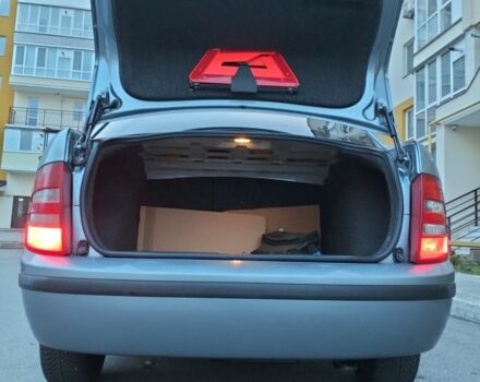 Серый Шкода Фабия, объемом двигателя 1.4 л и пробегом 215 тыс. км за 3600 $, фото 6 на Automoto.ua