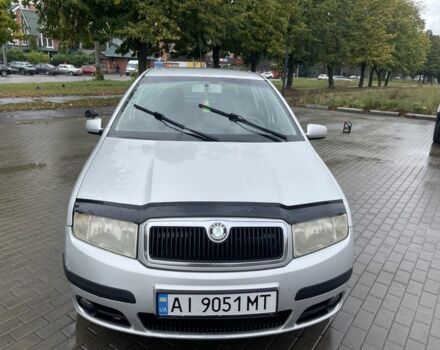 Сірий Шкода Фабія, об'ємом двигуна 1.4 л та пробігом 300 тис. км за 2650 $, фото 3 на Automoto.ua