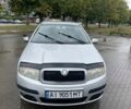 Сірий Шкода Фабія, об'ємом двигуна 1.4 л та пробігом 300 тис. км за 2650 $, фото 3 на Automoto.ua