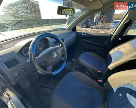 Серый Шкода Фабия, объемом двигателя 1.4 л и пробегом 246 тыс. км за 2950 $, фото 18 на Automoto.ua