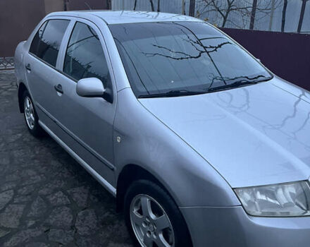 Серый Шкода Фабия, объемом двигателя 1.39 л и пробегом 187 тыс. км за 3500 $, фото 1 на Automoto.ua