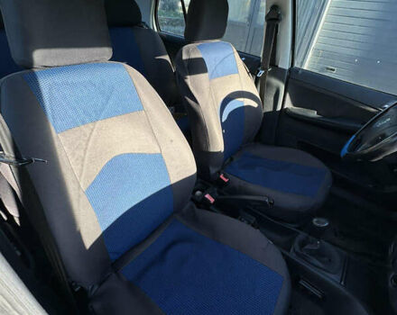 Серый Шкода Фабия, объемом двигателя 1.4 л и пробегом 246 тыс. км за 2950 $, фото 14 на Automoto.ua