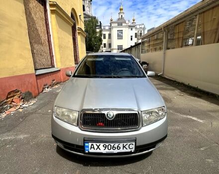 Серый Шкода Фабия, объемом двигателя 1.4 л и пробегом 450 тыс. км за 3200 $, фото 1 на Automoto.ua
