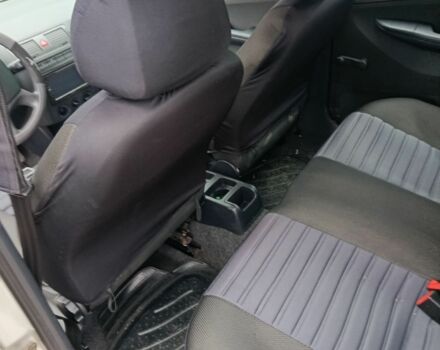 Серый Шкода Фабия, объемом двигателя 1.4 л и пробегом 184 тыс. км за 5000 $, фото 5 на Automoto.ua