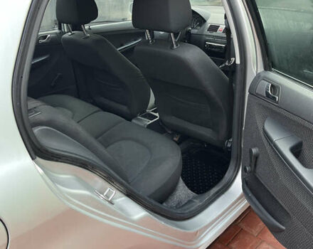 Сірий Шкода Фабія, об'ємом двигуна 1.2 л та пробігом 175 тис. км за 3500 $, фото 7 на Automoto.ua