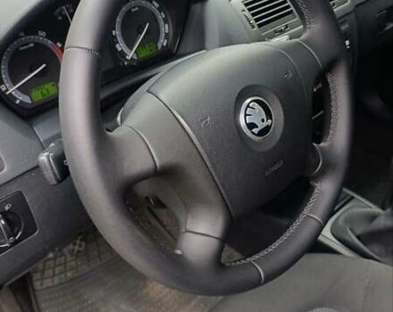 Серый Шкода Фабия, объемом двигателя 1.4 л и пробегом 239 тыс. км за 3900 $, фото 3 на Automoto.ua